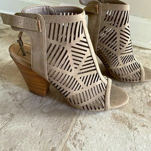 Women’s Heels size 8.5